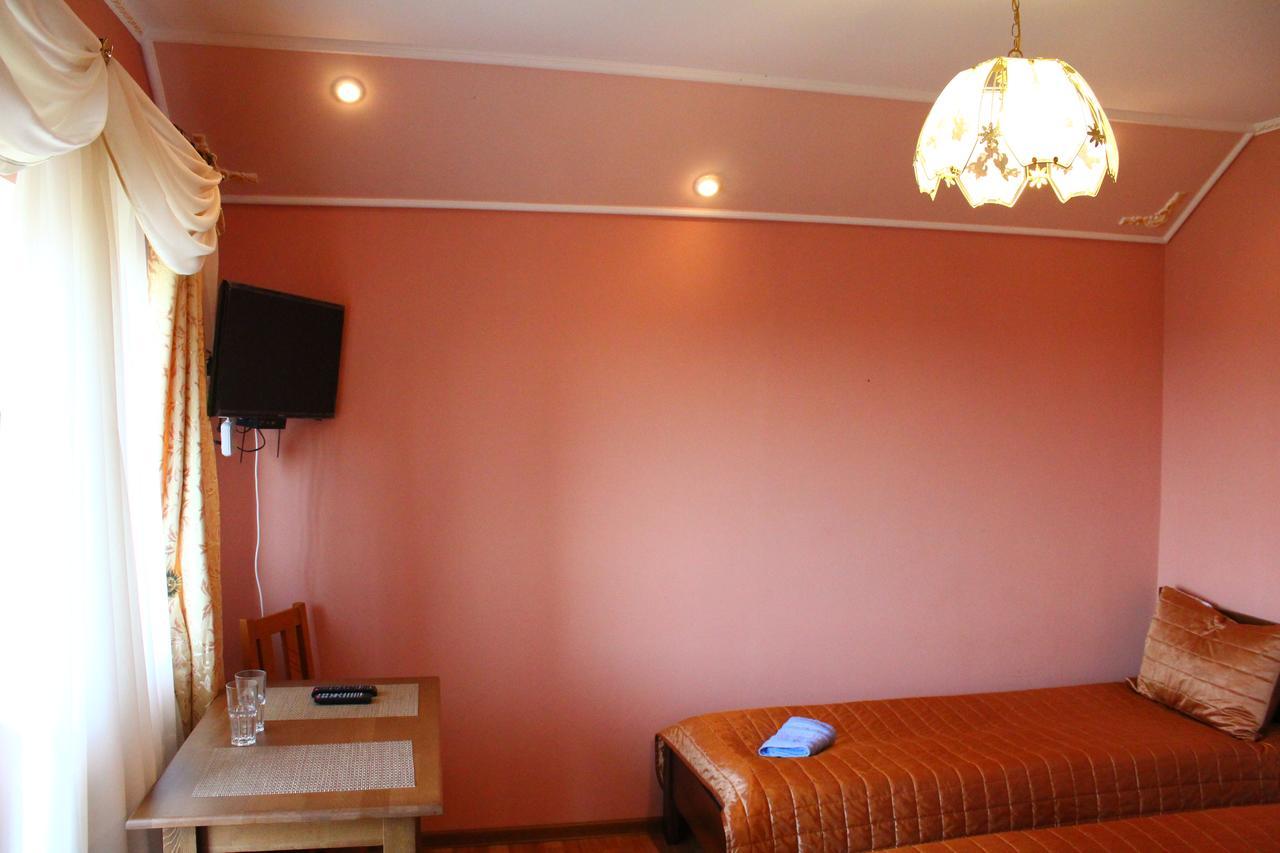 Cafe-Motel Goryanka Užhorod Exteriér fotografie